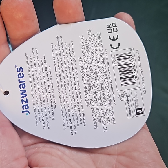 16" Cam Cat in Hoodie Squishmallow 2024 - Picture 5 of 6